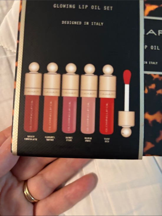Tahari Other - Tahari Glowing Lip Oil Set — Nude & Red Shades